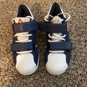 Reebok lifters women’s size 7